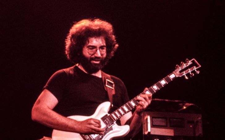 Inside the Life of Jerry Garcia's Spouse: A Glimpse into Their Private World